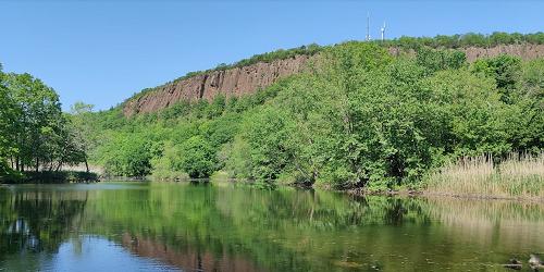 Cliff View - East Rock Park - New Haven, CT - Photo Credit Cody Limber