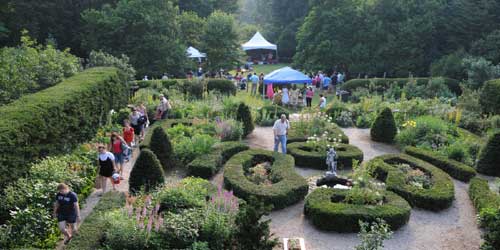 Bellamy-Ferriday garden -credit-Connecticuts Historic Gardens