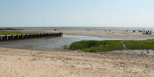 Harvey's Beach - Old Saybrook, CT